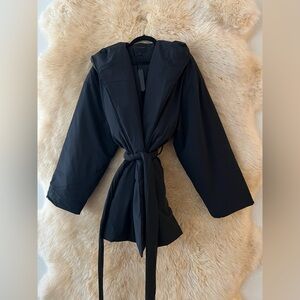 Nike Skims Woven Nylon Wrap Coat In Obsidian.